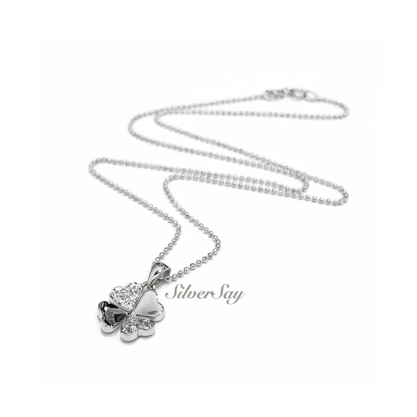 แหวนใบโคลเวอร์ Clover 4 ฝังเพชรสวิส/สลับเกลี้ยง