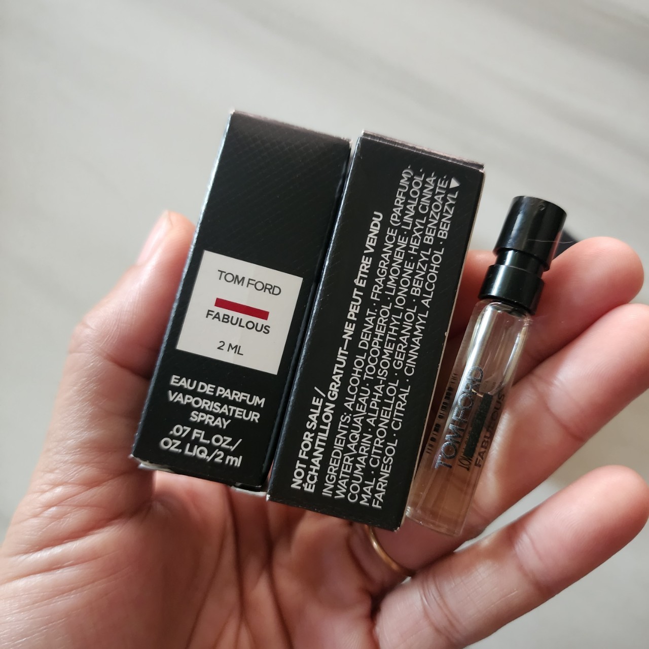 น้ำหอมไวออลหลอดทดลอง Tom Ford Fucking Fabulous EDP 2ml Spray Sample Vial แบบหลอดทดลอง น้ำหอมไวออลแบบหลอด