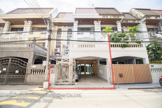 ขายบ้านภัทราวิลล่า 2 ทาวน์โฮม 4 ชั้น ซ.แฉล้มนิมิตร พระราม 3 สาทร