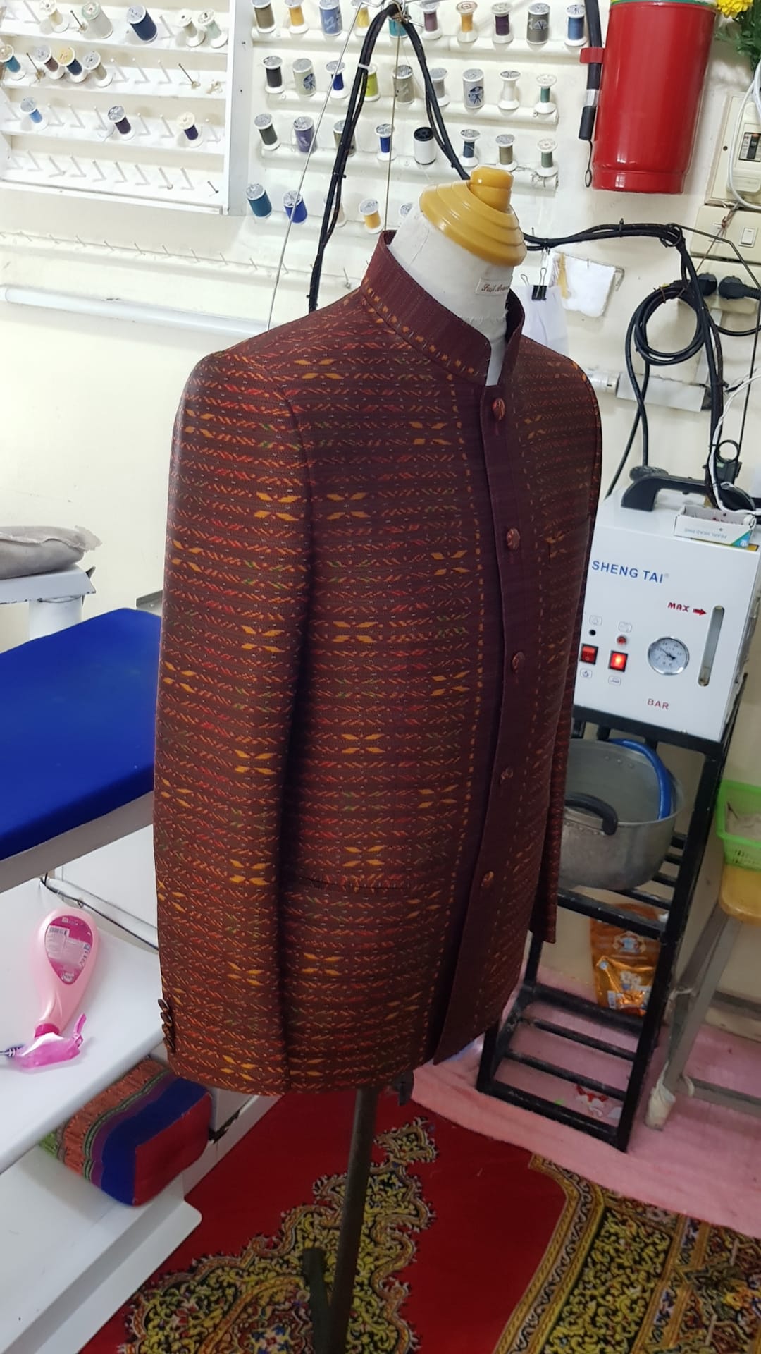 แบบตัด สูทพระราชทานชาย ผ้าไหม (ไม่รวมผ้า) chobmai x ARW รหัส CUT-ARW-0519671