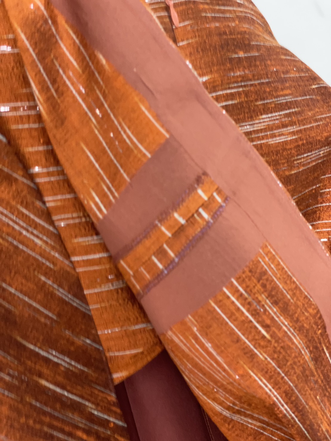 แบบตัดกระโปรงผ้าไหม (ไม่รวมผ้า) chobmai x ARW รหัส CUT-ARW02136109