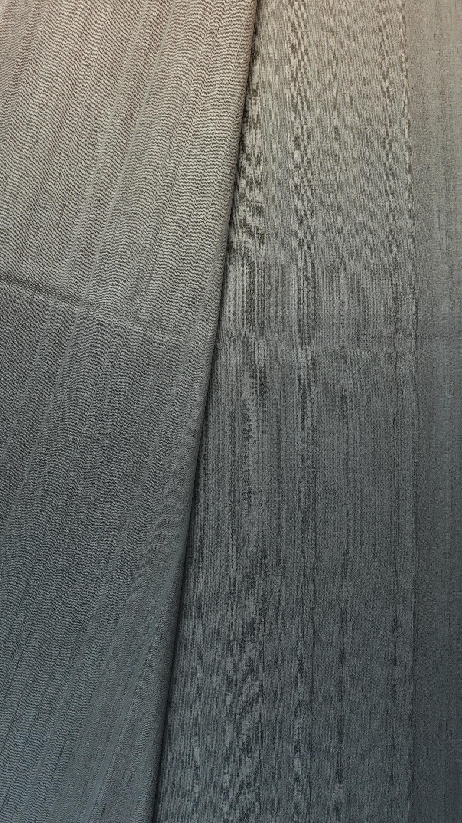 ผ้าไหมย้อมสไลด์สี ไหมบ้านทอมือ 2ตะกอ สีน้ำตาล-สีเทาดำ เลือกขนาด รหัส BT-TT-022468510