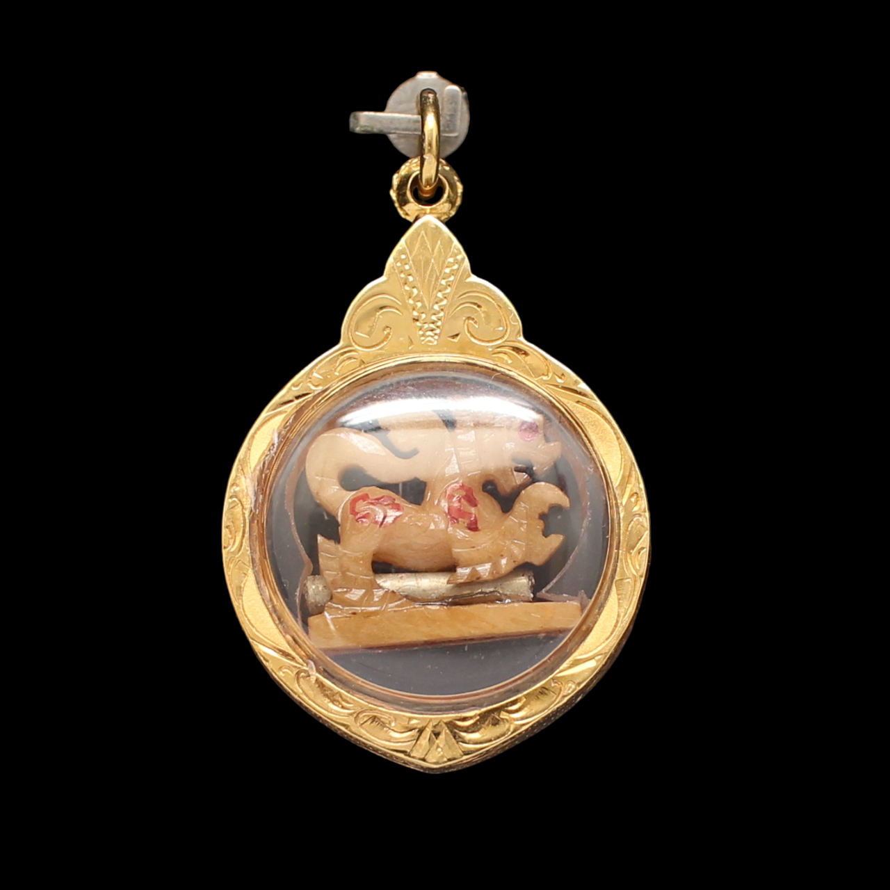 PD25097 จี้สิงห์ เลี่ยมกรอบทองแท้ 90% นน.รวม 5.4 กรัม