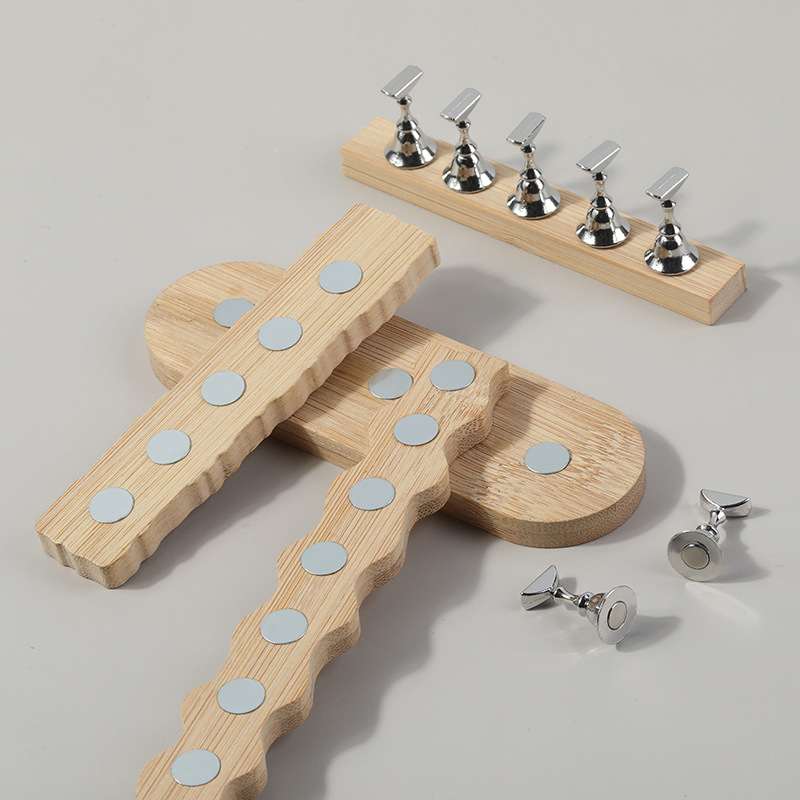 แท่นวางเล็บปลอม ที่วางเล็บปลอม แท่นฝึกทาสีเล็บ ฐานแม่เหล็ก