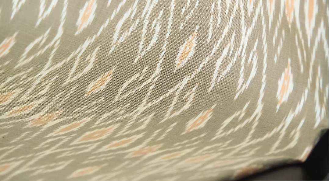 ซิ่น ผ้าไหมมัดหมี่ ไหมบ้าน ขนาด 1x2.25หลา พื้นสีเขียวใบกระวาน รหัส CISP-CT-102558