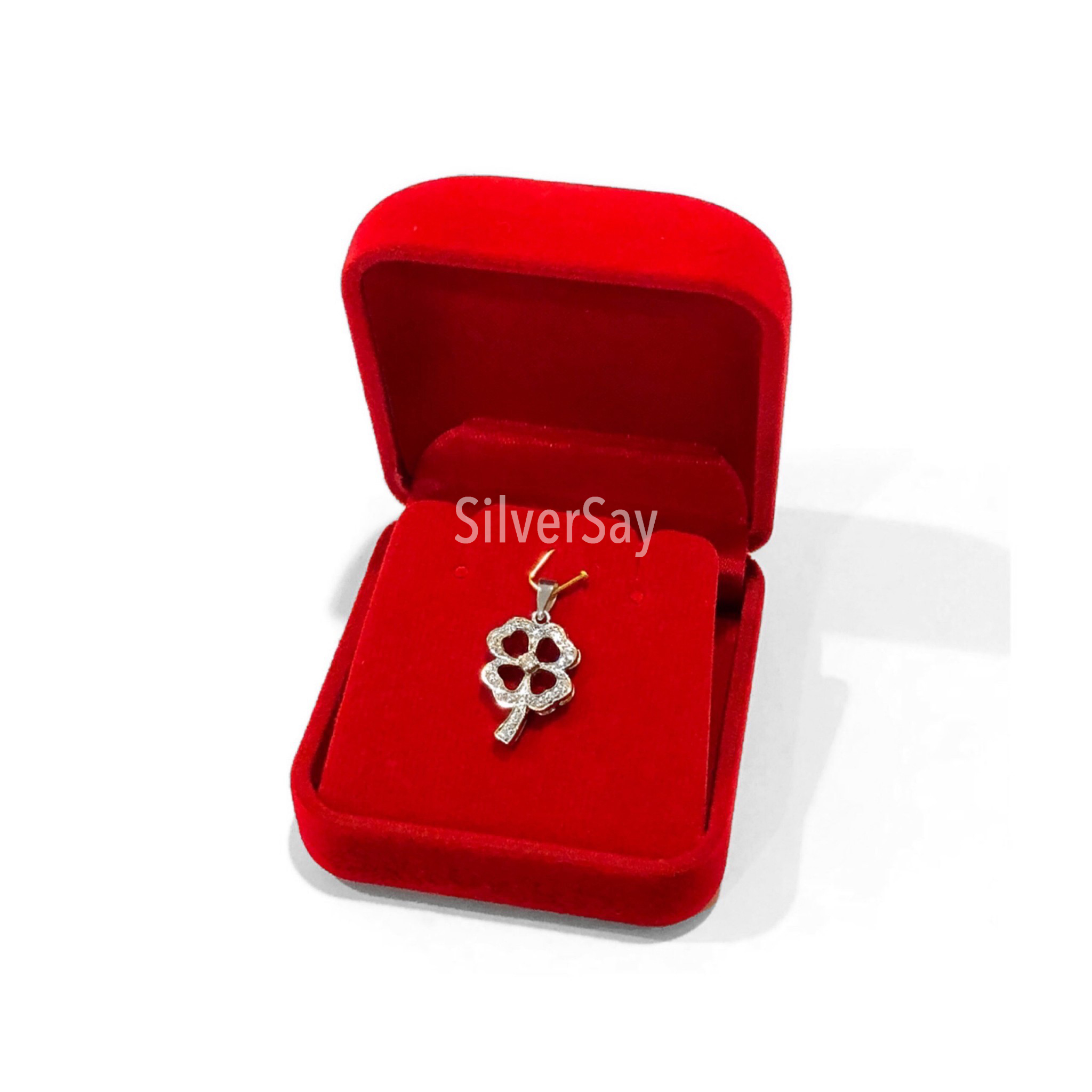 จี้ใบโคลเวอร์แบบมีก้าน Clover 4 ฉลุลาย ฝังเพชรสวิสไมโครแถว
