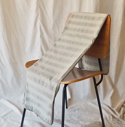 ผ้าไหม ลายลูกฟูก A+เนื้อหนา น้ำหนักดี หน้ากว้าง 132 ซม. สีเทา ตัดขายเป็นหลา รหัส CISP-CT-103150