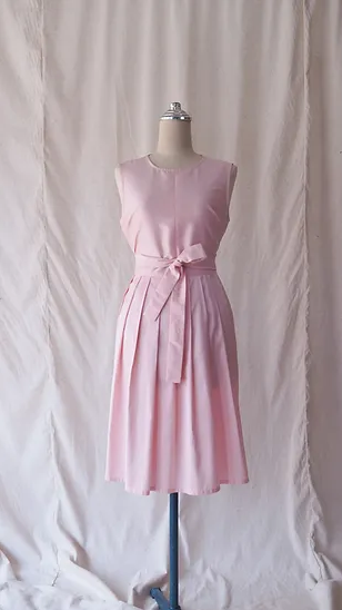 ชุดผ้าไหมตัดสำเร็จ เสื้อตัวยาว รอบอก 36 นิ้ว เฉดสีชมพู รหัส WR-SKU102152