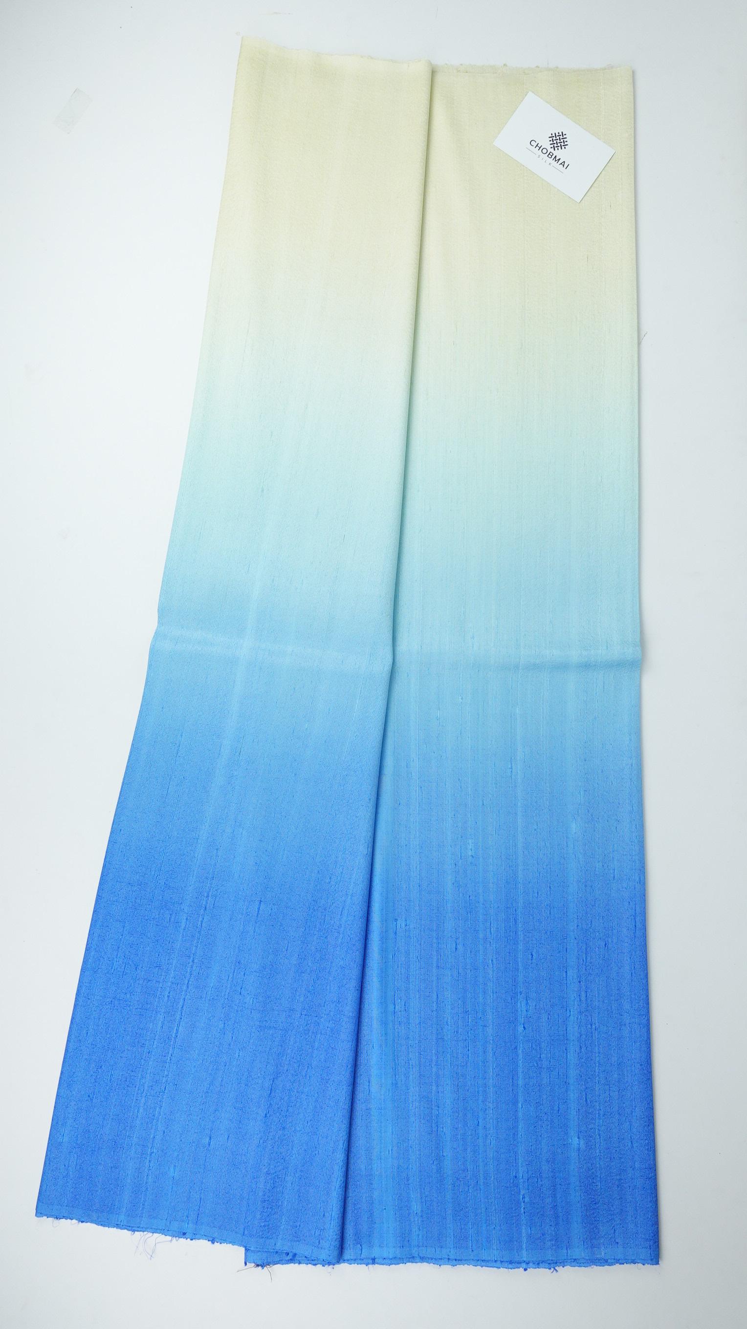 ผ้าไหมย้อมสไลด์สี ไหมบ้านทอมือ 2ตะกอ สีครีมขาว-สีฟ้า เลือกขนาด รหัส BT-TT-02246852