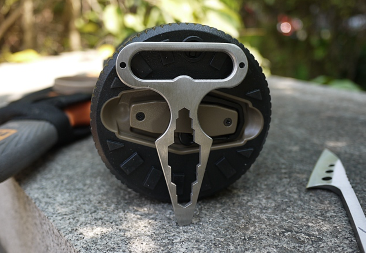 อุปกรณ์พกพา surefire style