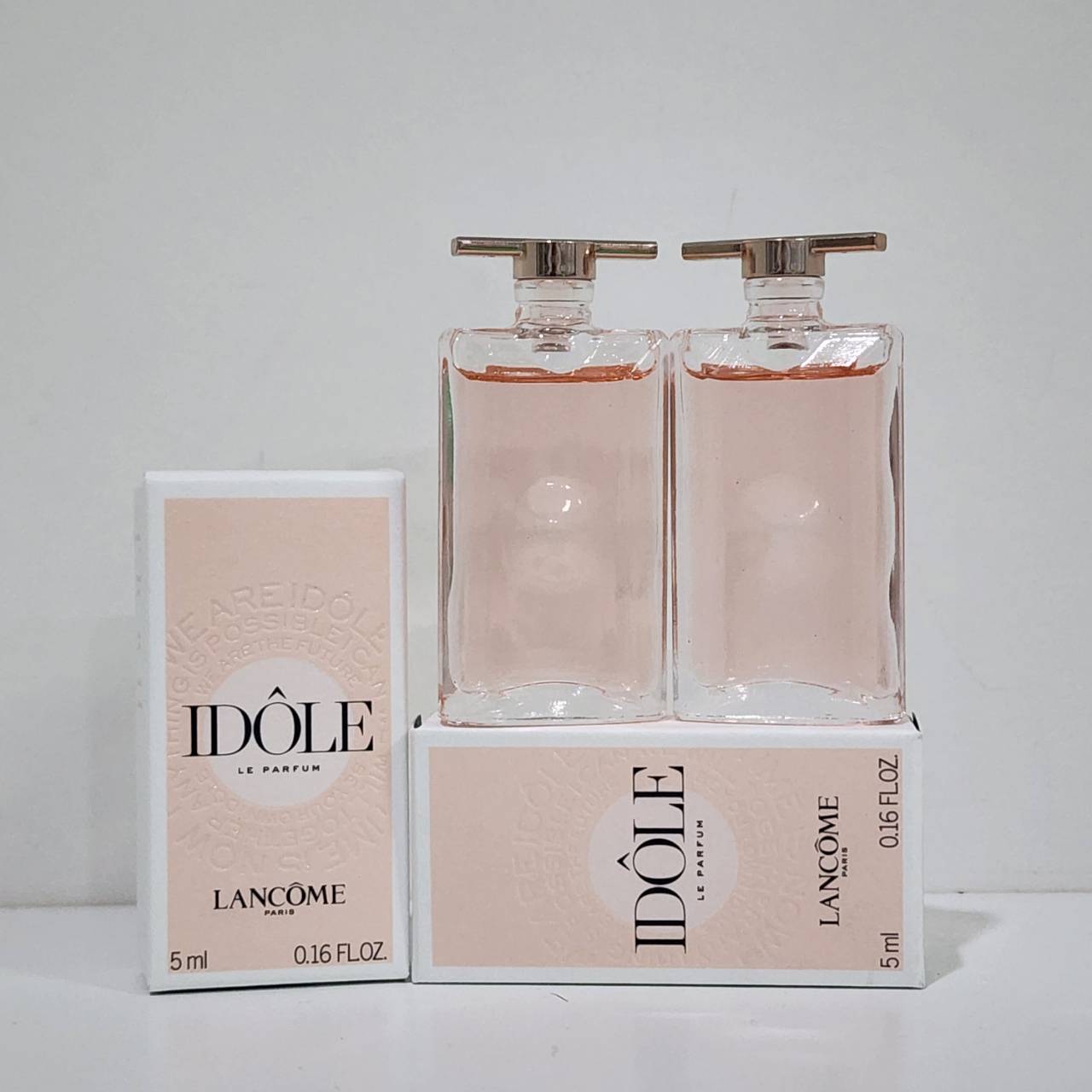 น้ำหอมจิ๋วมินิ Lancome Idole Le Parfum 5ml แบบแต้มมีกล่อง ( Mini Perfume น้ำหอมขนาดพกพา) น้ำหอมจิ๋วมินิ ขวดน่ารัก ตั้งโชว์ก็สวย พกพาก็สะดวก หัวแต้มตามจุดชีพจร