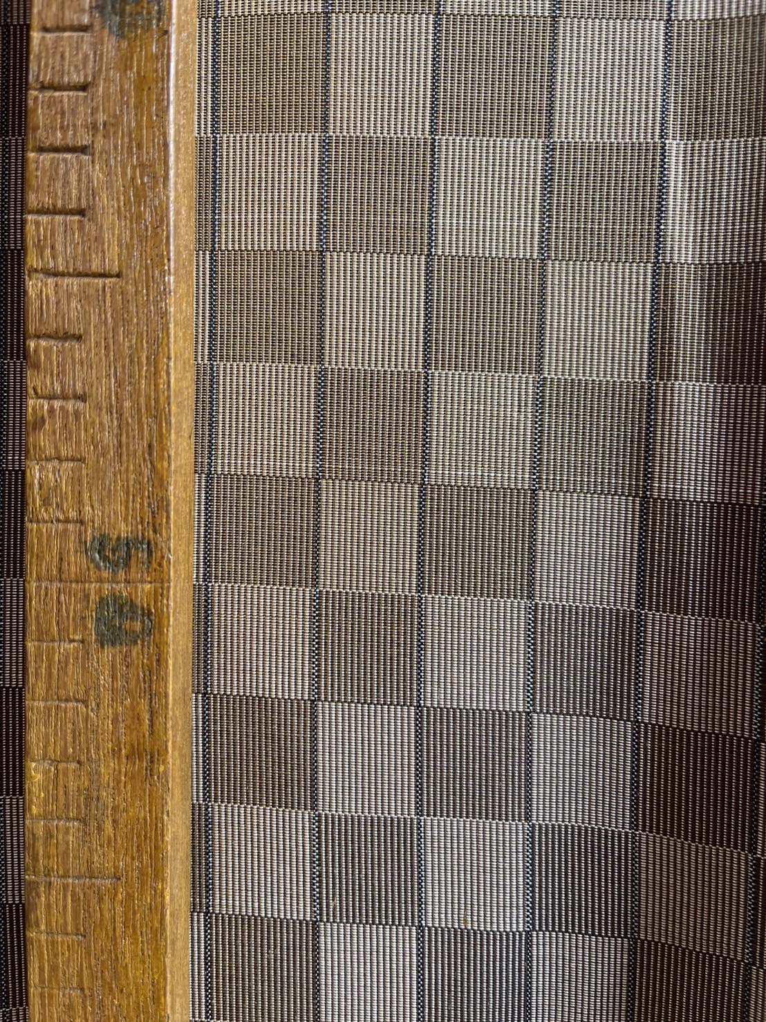 ผ้าไหมลายเกล็ดเต่า ไหมแท้ สีน้ำตาลกาแฟ ขายตามความยาวหลา รหัส R1D-76-01296812