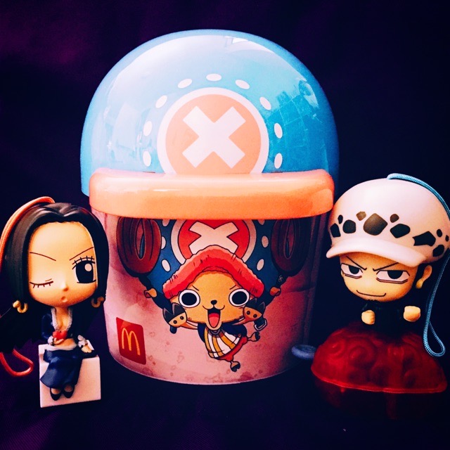 Mini Figure OnePiece Mc Set Bucket Save Box Limited Edition Bucket Save & Figure 2 items 1.Monitor Stand With Mirror(Hancock) 2.Mobile Night Light(Law) 3.Bucket Save Shopper Limited