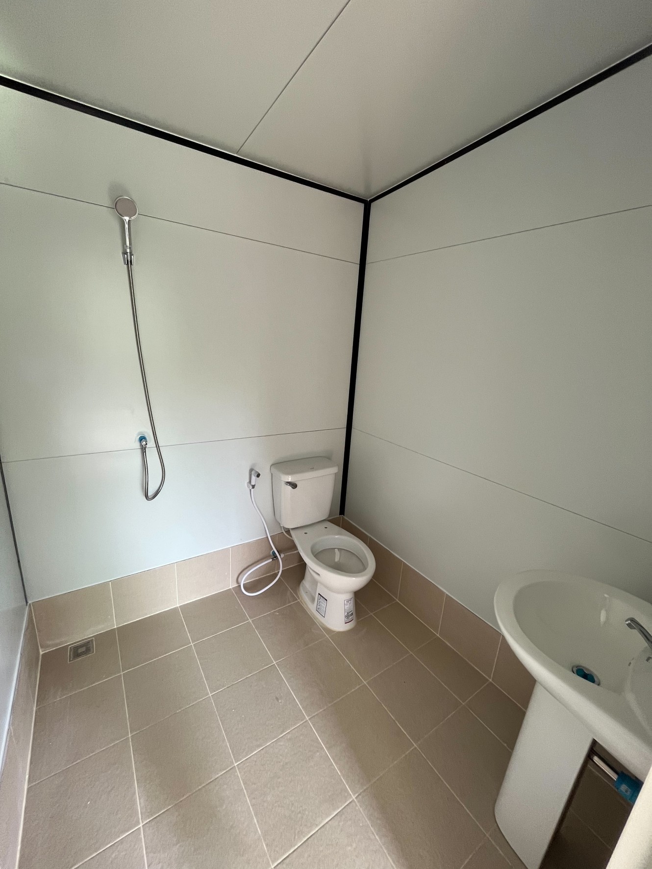 บ้านพักคนงาน บ้านพักพนักงาน ขนาด 3.60x18.30 เมตร ระยอง