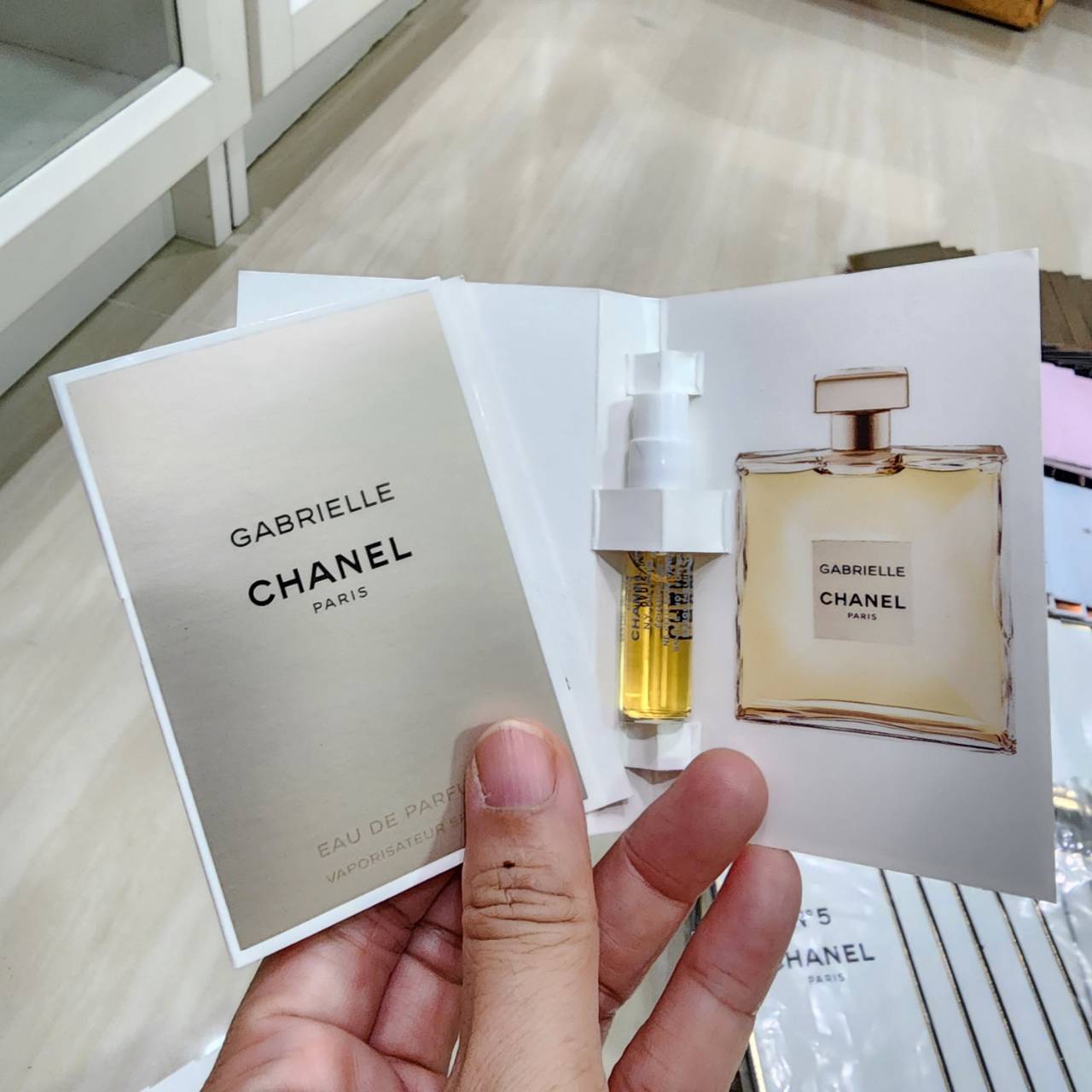 น้ำหอมไวออลหลอดทดลอง Chanel Gabrielle EDP 1.5ml Spray Sample Vial ขนาดทดลองแบบ VIAL