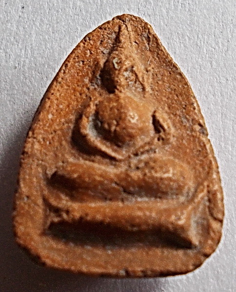 พระเนื้อดิน เจ้าคุณโพธิ์ กรุวัดชัยพฤกษ์มาลา พิมพ์สังกัจจายน์