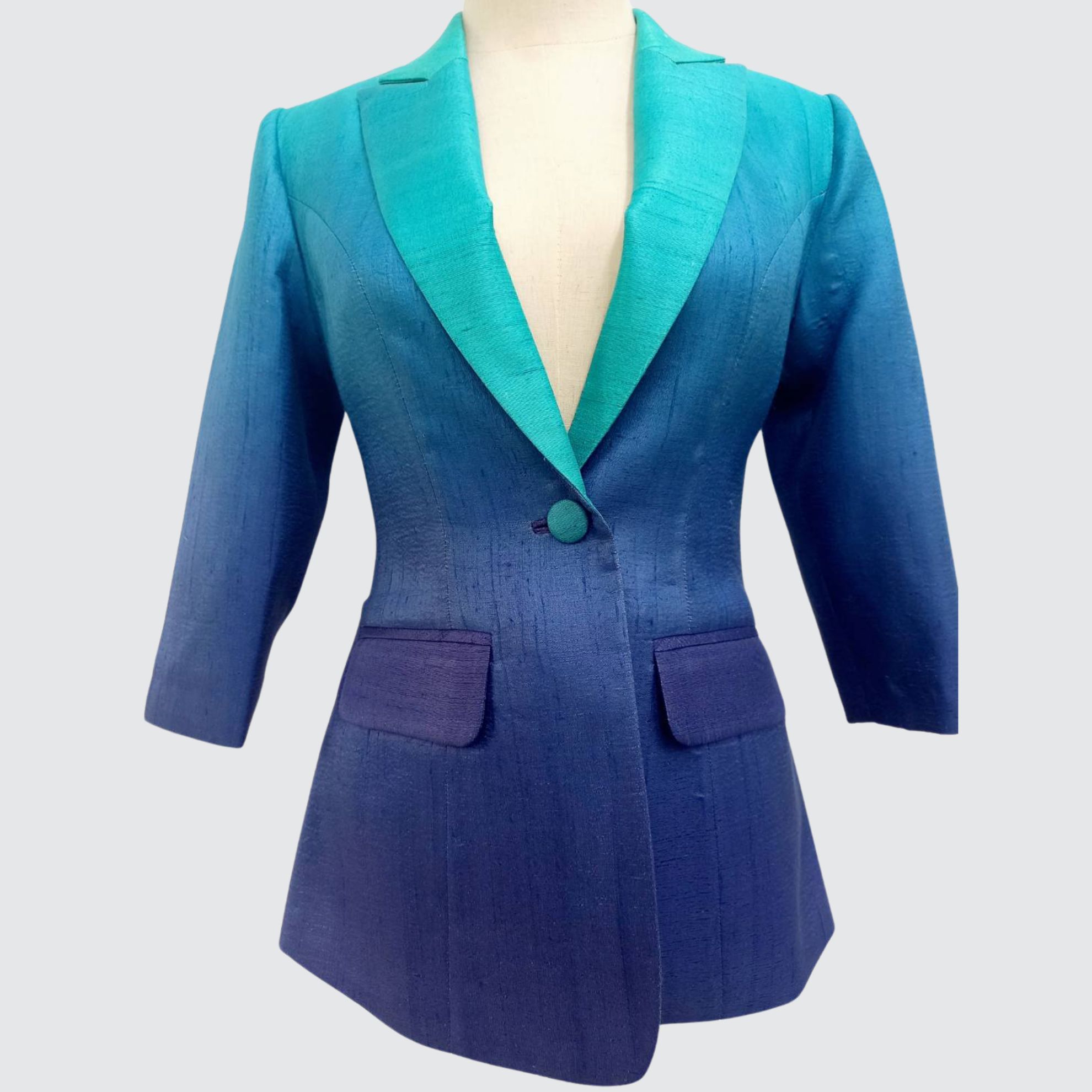 สูทหญิงแขนสามส่วน ตัดเย็บจากผ้าไหมลืบสไลด์สี ไหมแท้ 100% | ตัดเย็บตามรูปร่าง | เลือกผ้า ส่งไซส์ได้