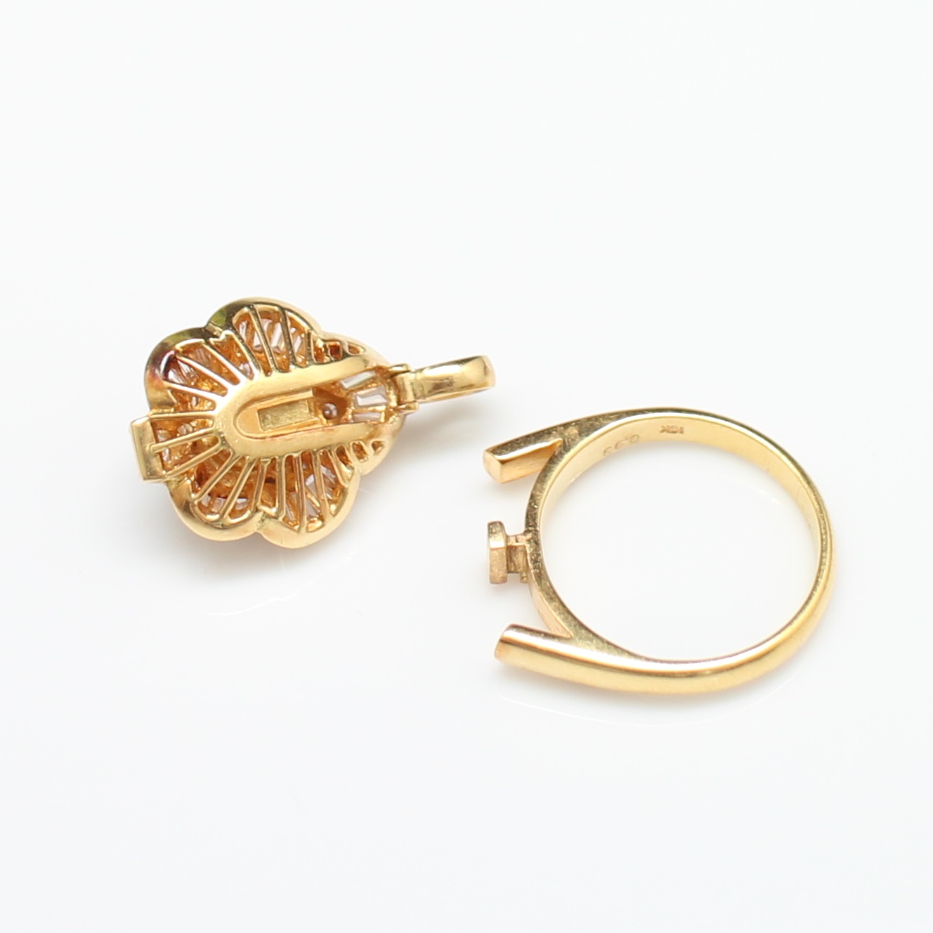 RG250348 แหวนทับทิมสยามทรงหยดน้ำล้อมเพชร เพชรแท้ 0.93 กะรัต ทองแท้ 18k นน.รวม 10 กรัม ขนาดแหวน 57 ถอดเป็นจี้ได้