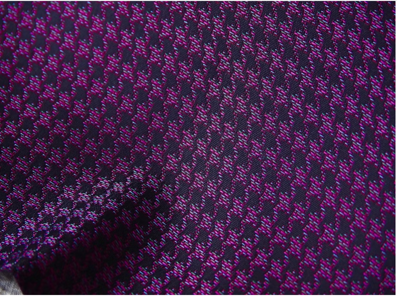 ผ้าพันคอไหมสปันซิลค์ ขนาด 43x170ซม. สีม่วงชมพูเข้ม รหัส ZYI-CT-103136