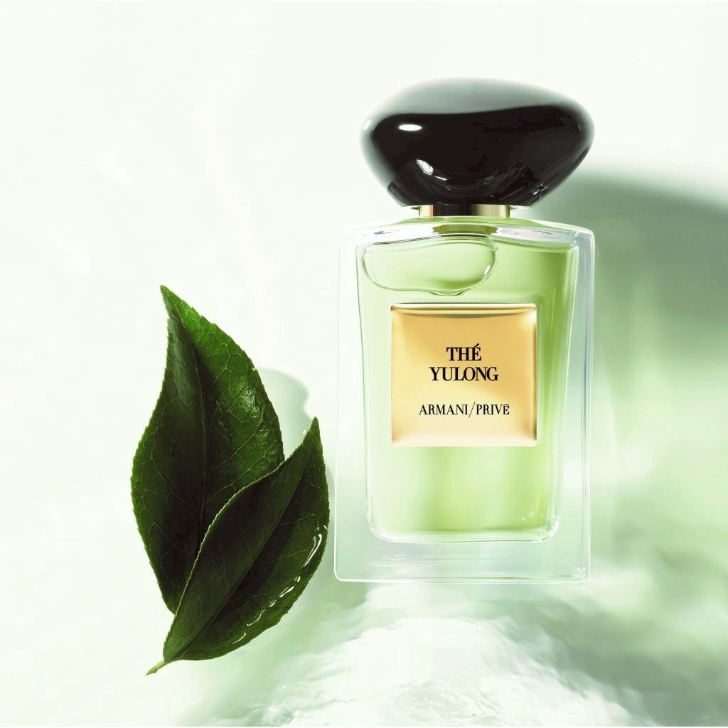 น้ำหอมจิ๋วมินิ Giorgio Armani Prive The Yulong EDT 7.5ml แบบแต้มมีกล่อง ( Mini Perfume น้ำหอมขนาดพกพา) น้ำหอมจิ๋วมินิ ขวดน่ารัก ตั้งโชว์ก็สวย พกพาก็สะดวก หัวแต้มตามจุดชีพจร