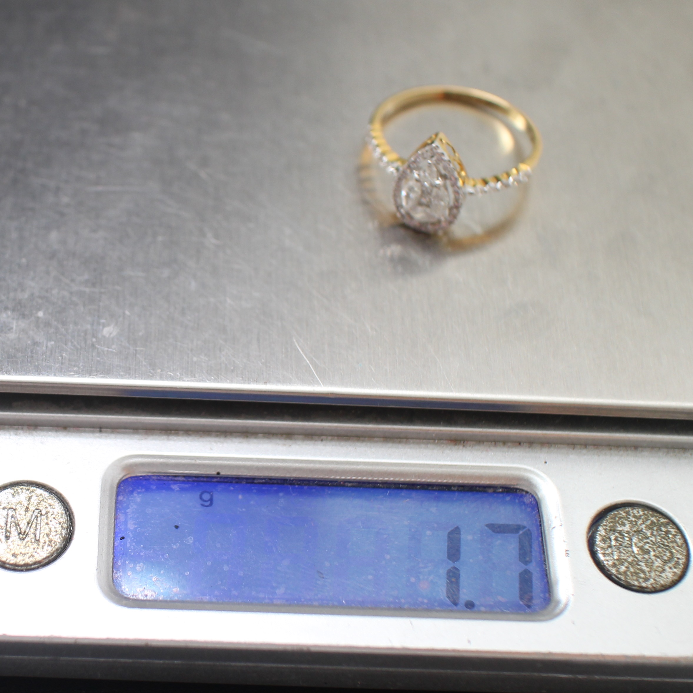 RG250251 แหวนเพชรกระจุกหยดน้ำ เพชรแท้ 0.45 กะรัต ทองแท้ 90% นน.รวม 1.7 กรัม ขนาดแหวน 53