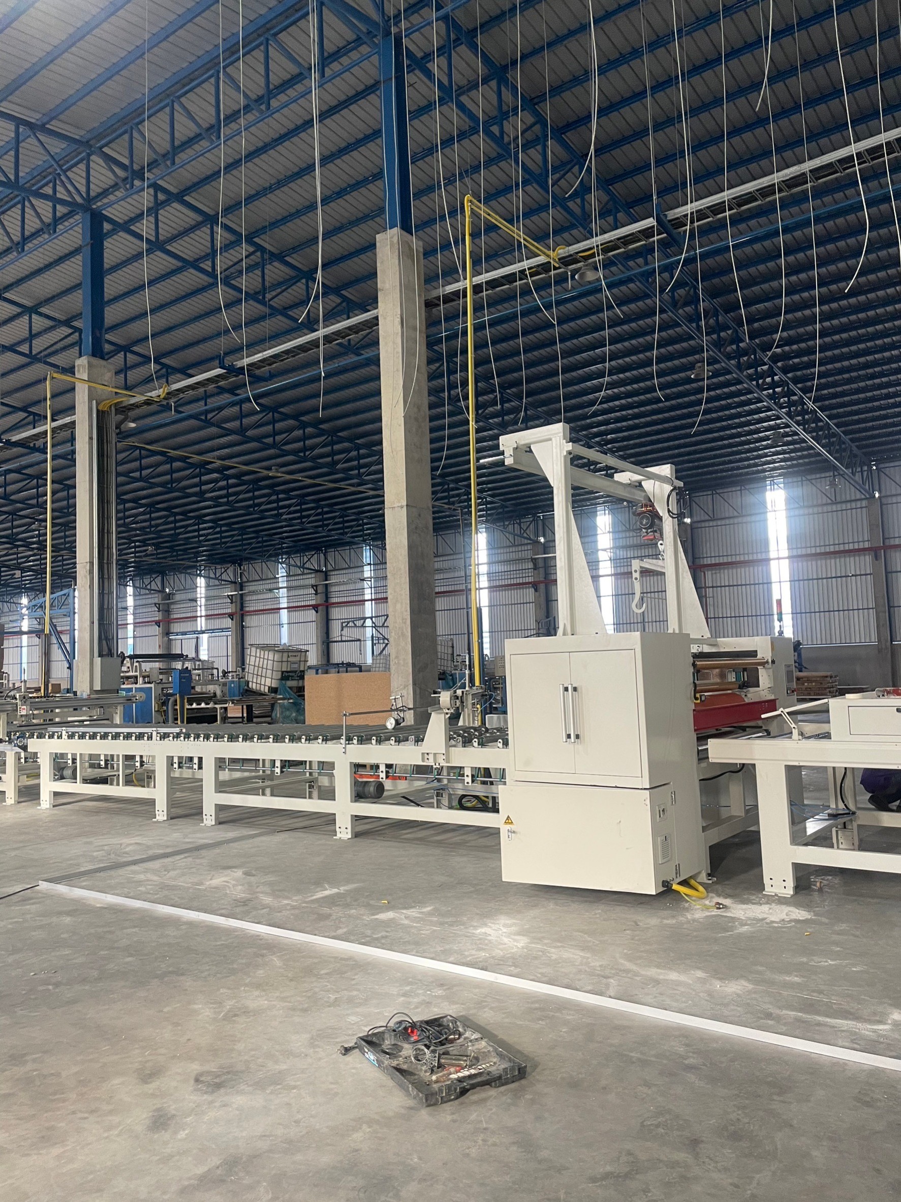 งานกั้นห้องให้เครื่องจักร กั้นห้องในโรงงาน กั้นห้องในโกดัง ระยอง