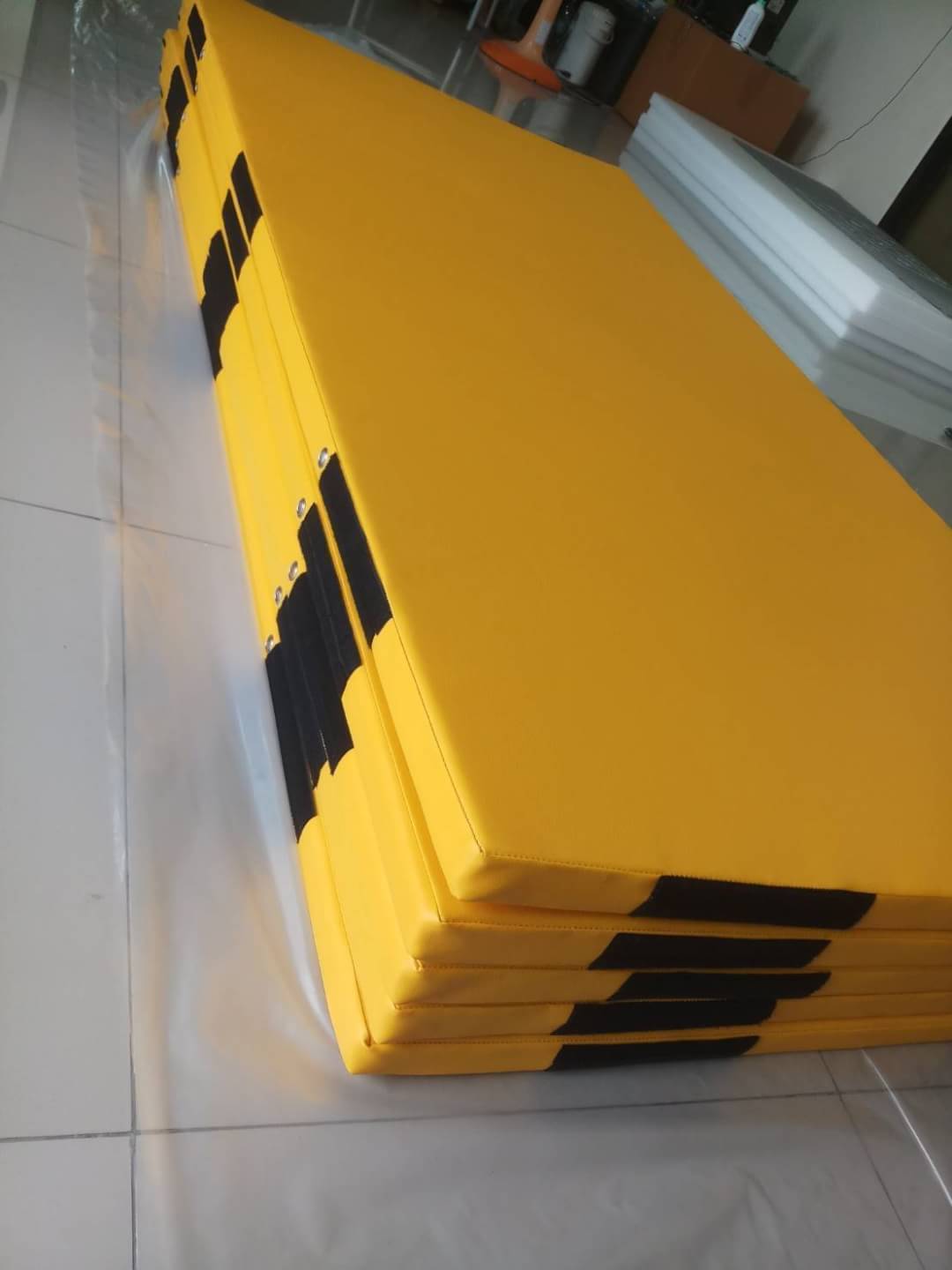 เบาะยิมนาสติกวัสดุ epe foam ขนาด100x200cm หนา4cm