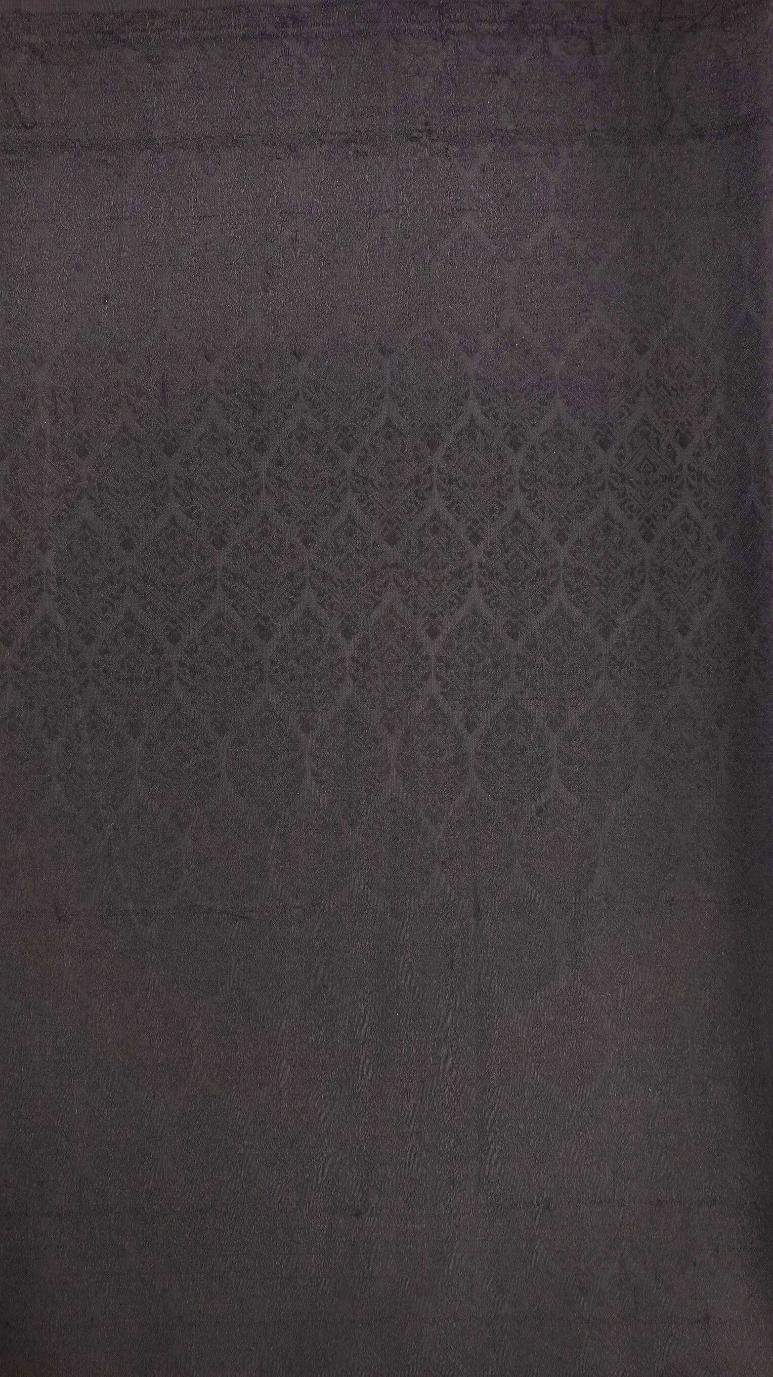 ซิ่น ผ้าไหมยกสุรินทร์ ขนาด 1x2เมตร ลายใบโพธิ สีดำสนิท รหัส N11-NY-0902675