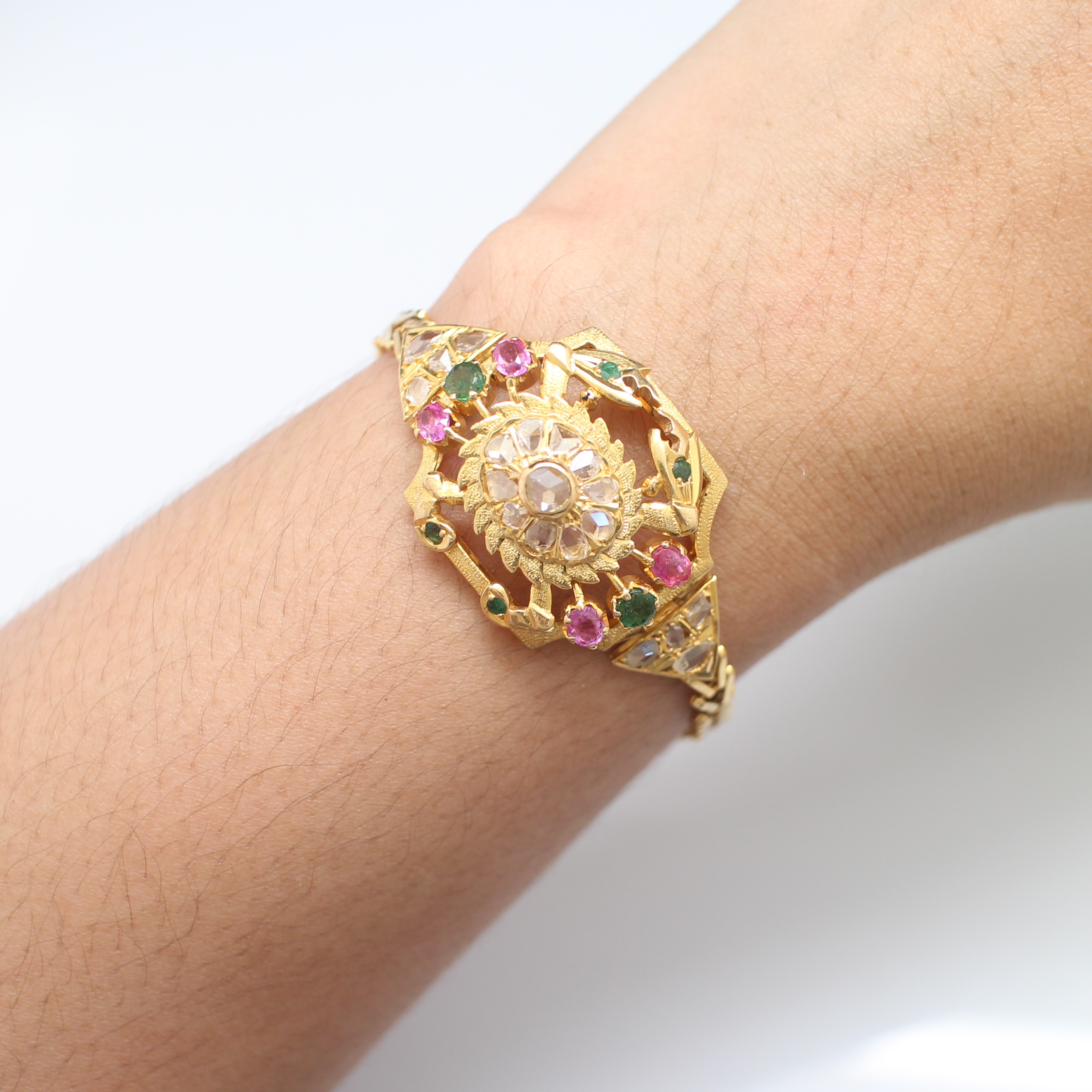 BL25135 สร้อยข้อมือปูพลอยสามสี ทับทิม มรกต เพชรซีก ทองแท้ 90% นน.รวม 18.3 กรัม ยาว 17 ซม.