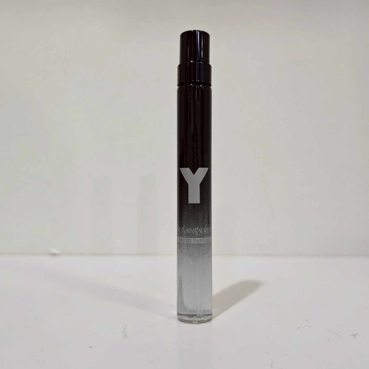 น้ำหอมจิ๋วมินิ YSL Y Y Eau De Parfum for men10ml แบบสเปรย์ ( Mini Perfume น้ำหอมขนาดพกพา) น้ำหอมจิ๋วมินิแบบทดลองแบบสเปรย์ พกพาก็สะดวกใช้ฉีดตามจุดชีพจร