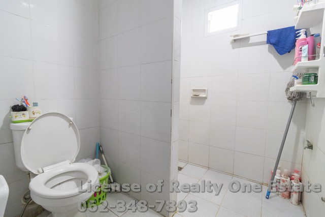 ขายอาคารพาณิชย์ 4 ชั้น ห้องมุม 2 คูหา ติดถนนใหญ่ ใกล้โรงเรียนบ้านบางเลน ทำเลทองสำหรับธุรกิจ