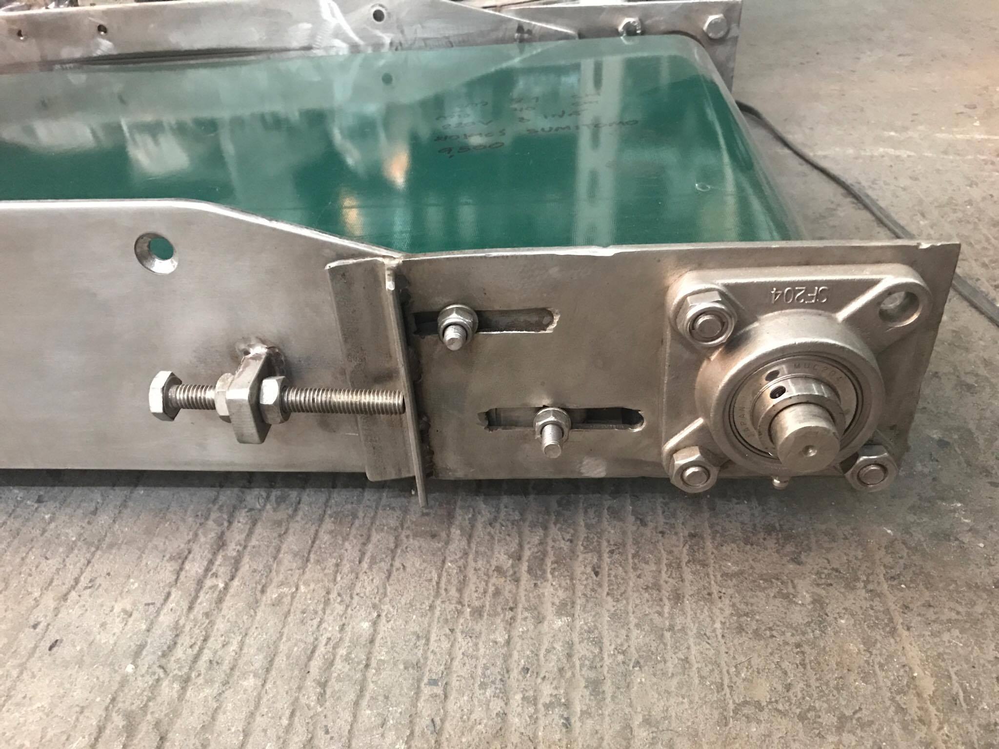 สายพานลำเลียง Conveyor กว้าง 40 cm, ยาว 87 cm USED