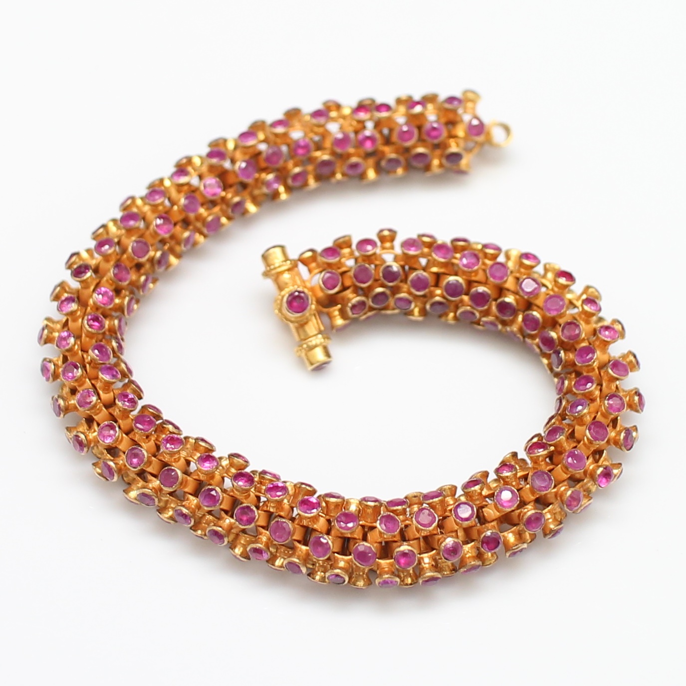 BL25196 สร้อยข้อมือทับทิมรอบเส้น แป้นเกลียว งานเก่า ทองแท้ 90% นน.รวม 46.4 กรัม ยาว 20.5 ซม.