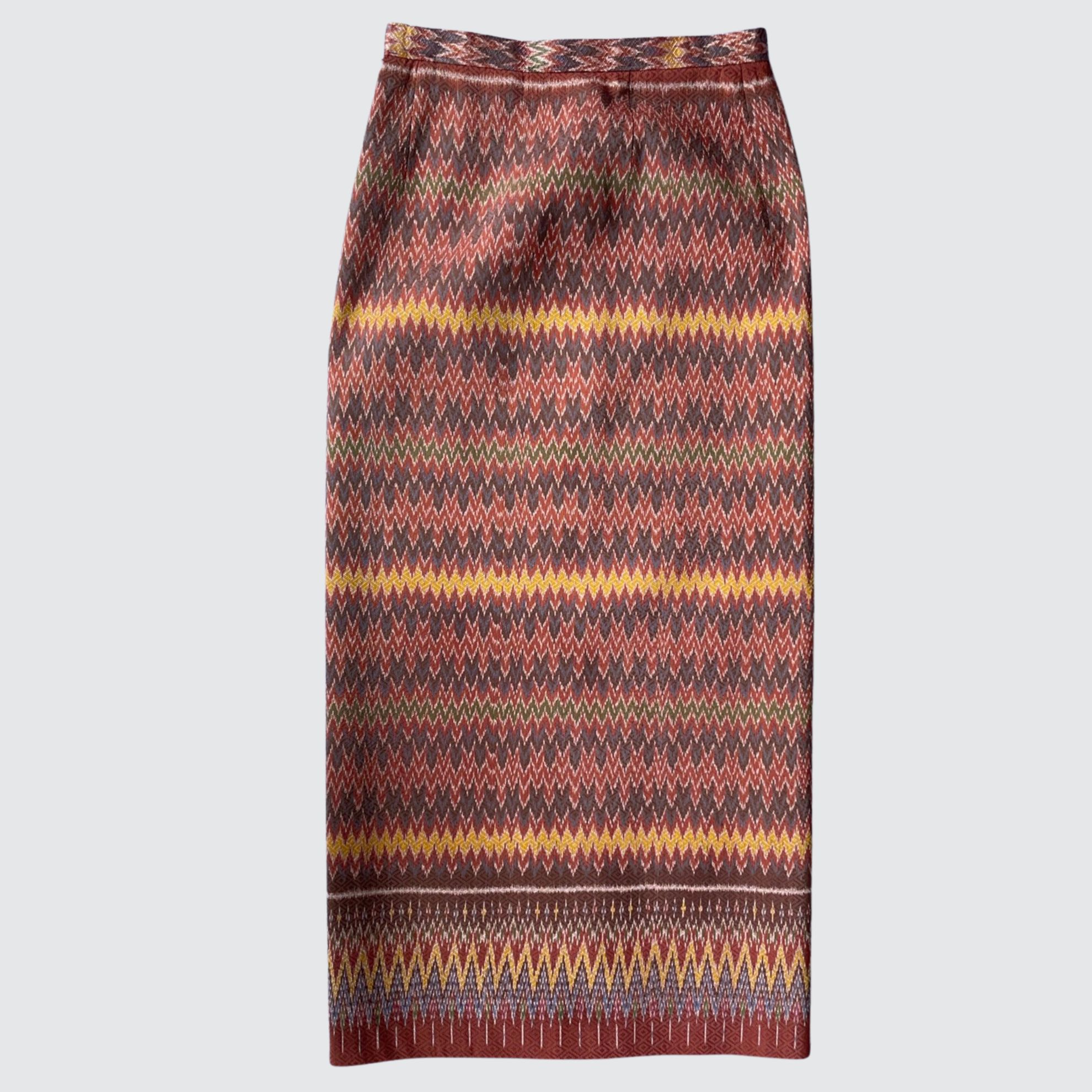 ผ้าถุงป้าย แบบเลื่อนตะขอตามไซส์ หน้านางกลาง สีน้ำตาล รหัส WM-PTS-1009681412