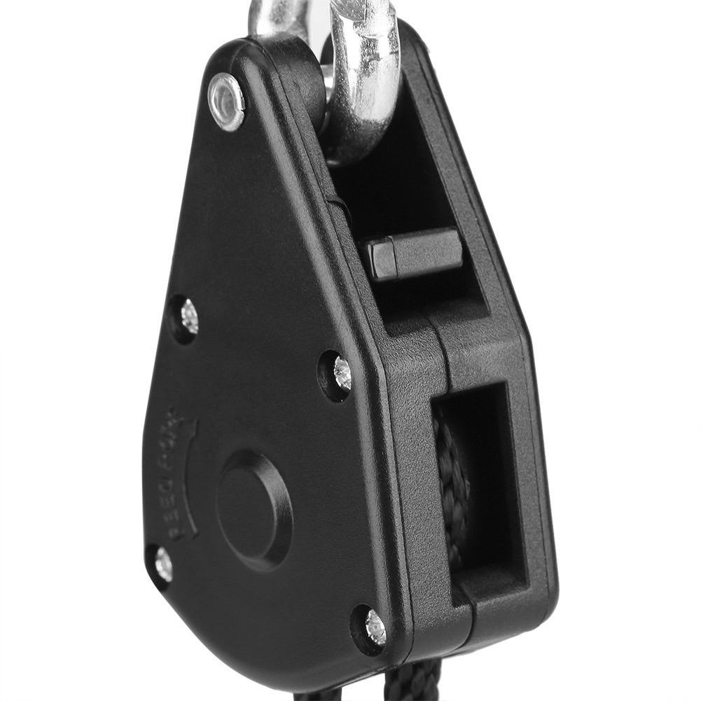 (1 ชิ้น) รอกแขวนไฟปรับระดับอย่างดี ตะขอโลหะแข็งแรง รับน้ำหนักสูงสุด 68 KG. Rope Ratchet Hanger