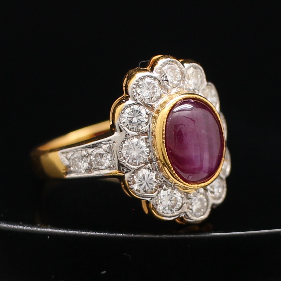 RG250095 แหวนทับทิมล้อมเพชร เพชรแท้ 16 เม็ด 0.70 กะรัต ทองแท้ 90% นน.รวม 4.4 กรัม ขนาดแหวน 48