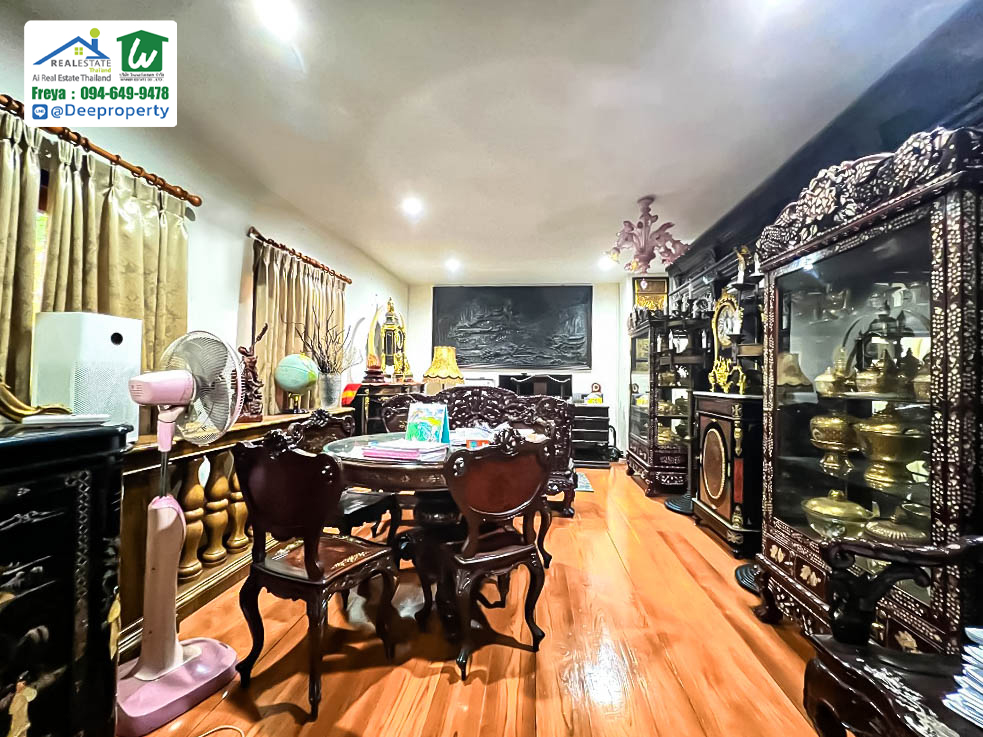 🏡บ้านเดี่ยวเรือนไทยประยุกต์ 3 หลัง ตกแต่งครบพร้อมอยู่ บนพื้นที่ดินรวม 185 ตรว. พหลโยธิน ซ.24 ใกล้ BTS และ ห้างดัง Central ลาดพร้าว, Major รัชโยธิน.