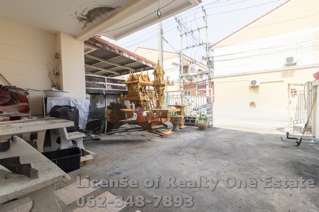 ขายทาวน์เฮ้าส์ 2 ชั้น หมู่บ้านพฤกษาพรรณ แกรนด์ ลำพยา นครปฐม คุ้มค่า ถูกที่สุดในโครงการ