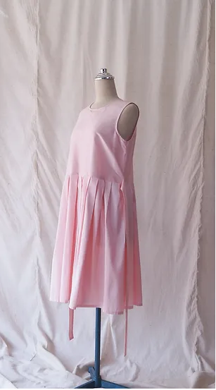 ชุดผ้าไหมตัดสำเร็จ เสื้อตัวยาว รอบอก 36 นิ้ว เฉดสีชมพู รหัส WR-SKU102152