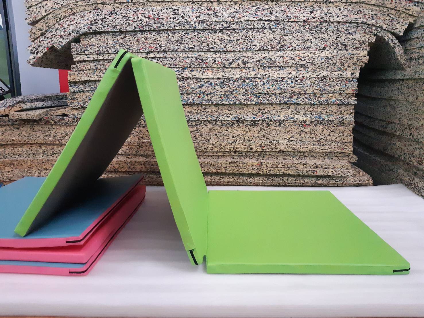 เบาะรองซีทอัพ เล่นโยคะหุ้มหนังพียู วัสดุด้านในเป็นepe foam