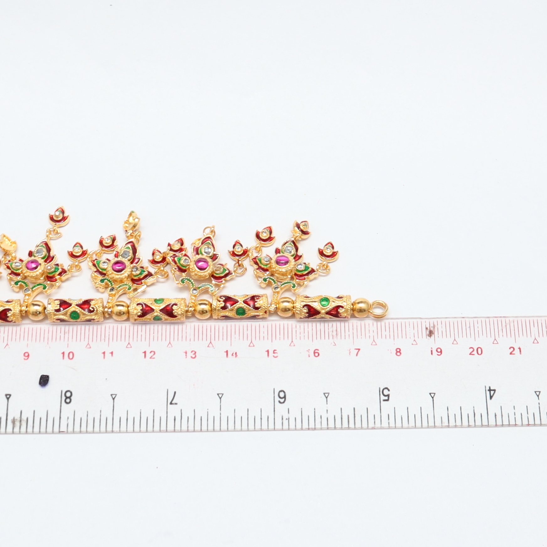 SI296 ชุดสังวาลย์พร้อมสร้อยข้อมือ สร้อยคอ ต่างหู ตัวเรือนเงินแท้ลงยา ประดับแก้ว สร้อยคอหนัก 62.2 กรัม สร้อยข้อมือ 2 เส้นหนัก 90.2 กรัม ยาว 17.5 ซม.