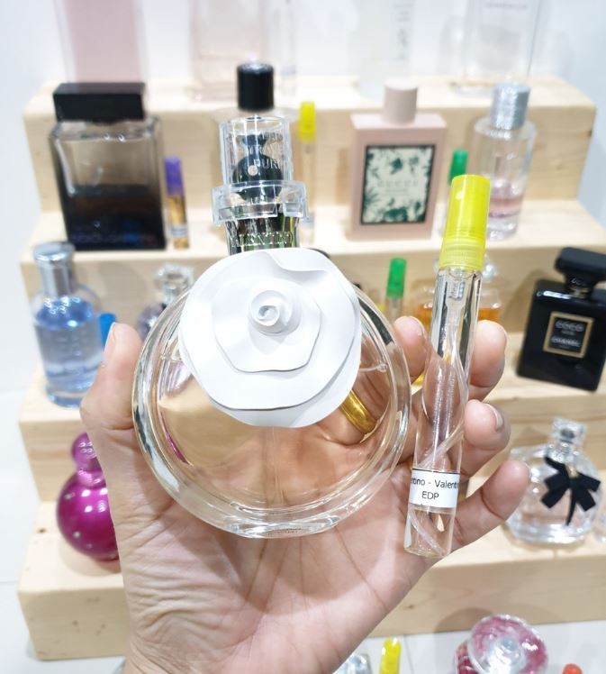 น้ำหอมแท้แบ่งขาย Valentino Valentina Eau De Parfum for women💕Travel Size #แบบทดลอง