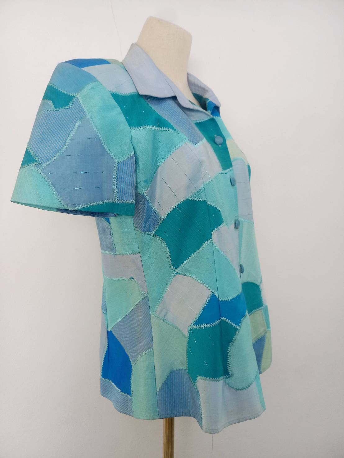 แบบตัด เสื้อเชิ้ตผ้าไหม (ไม่รวมผ้า) ตามแบบ รหัส CUT-ST-0320681