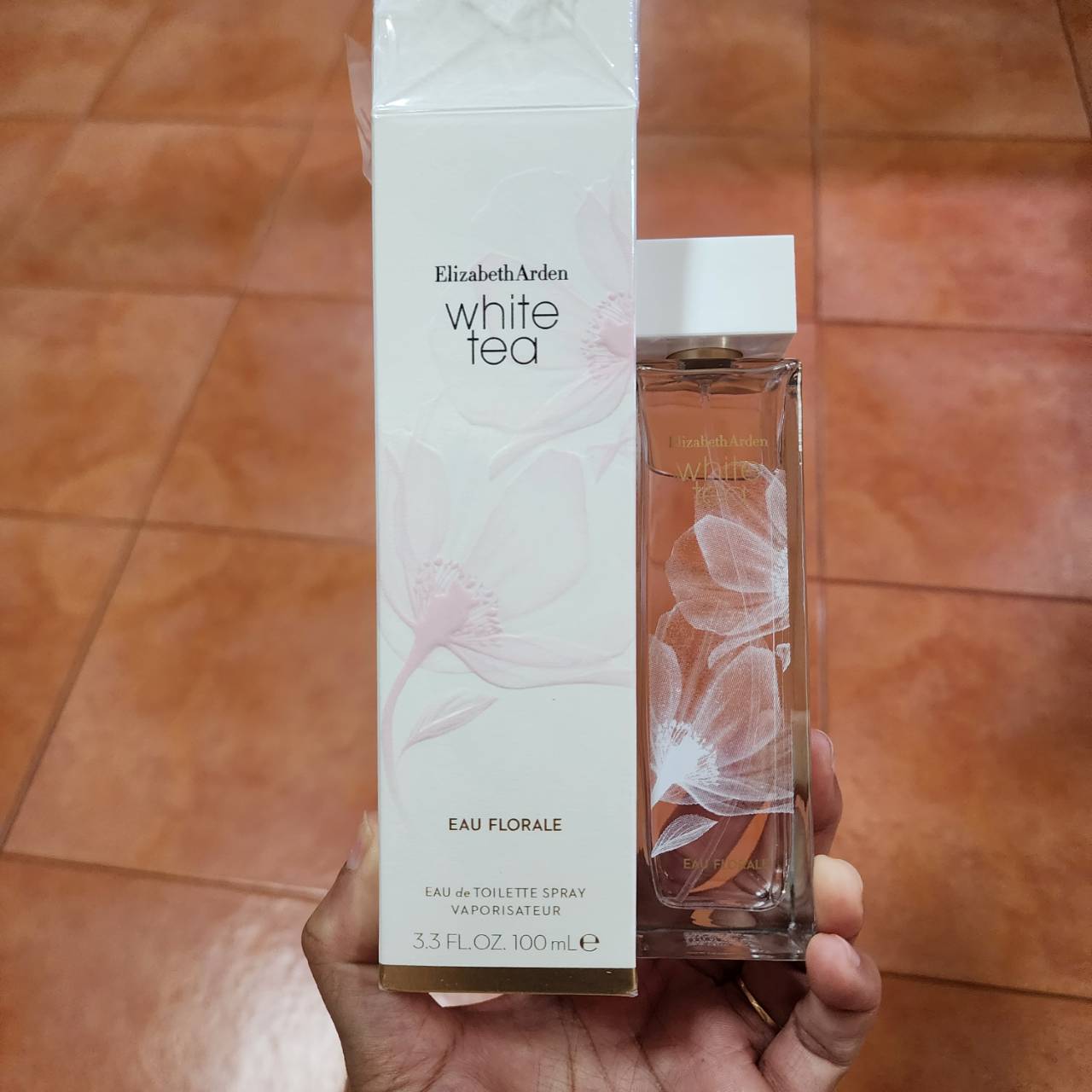 น้ำหอมแท้ Elizabeth Arden White Tea Eau Florale EDT 100ml กล่องซีล