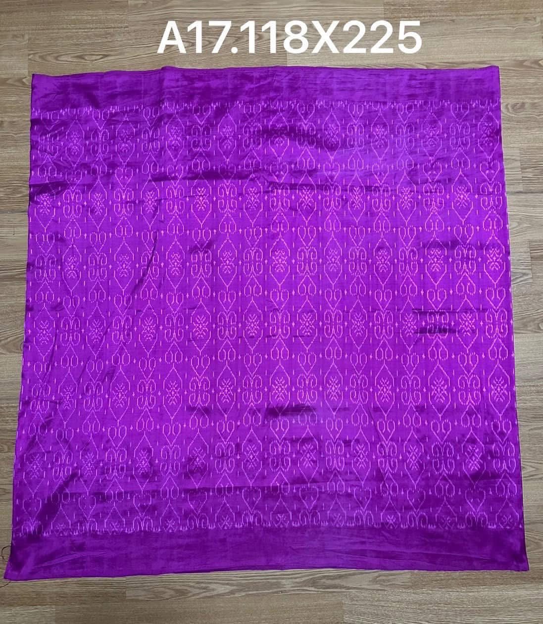 ซิ่น ไหมมัดหมี่ ผ้าปาโตล่า ขนาด 118x225ซม. พื้นสีชมพูม่วง รหัส N9-SIL-051768A17