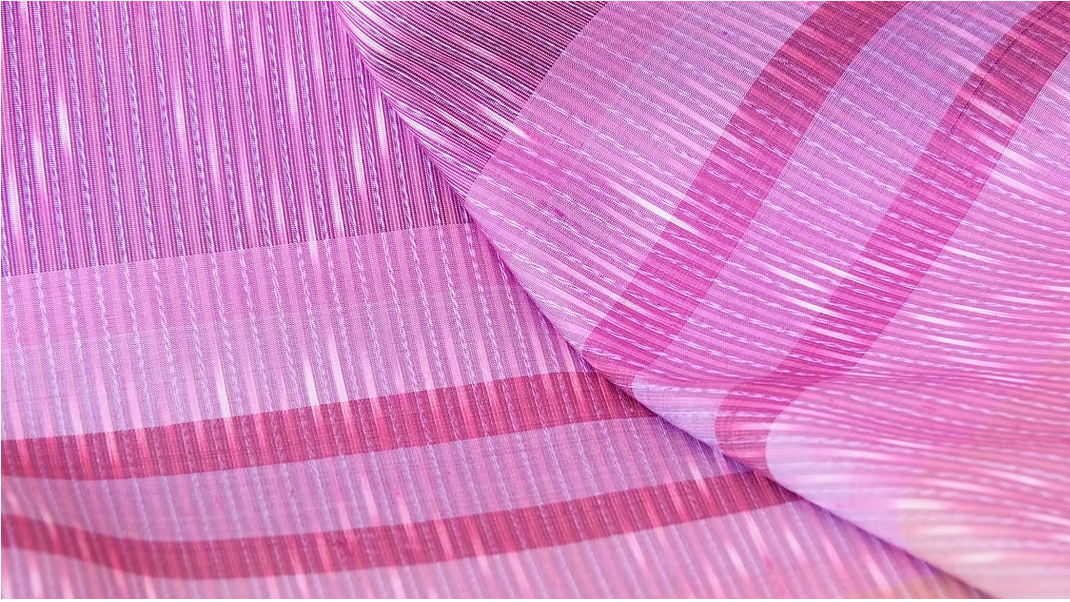 ซิ่น ผ้าไหมมัดหมี่ ไหมบ้าน ขนาด 1x2หลา พื้นสีแดงชมพู รหัส CISP-CT-0612688