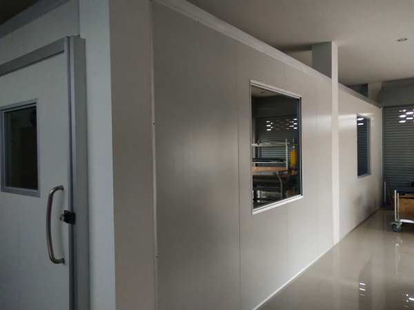 งานกั้นห้อง งานต่อเติม ห้องเก็บอุณหภูมิ ขนาด 4.00x8.00 เมตร