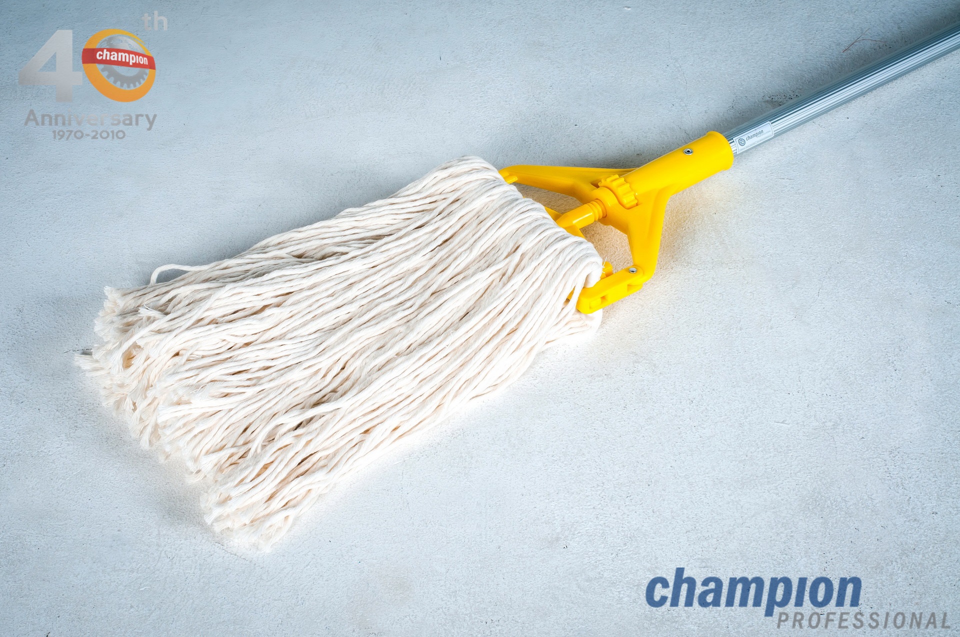 ม็อปถูพื้นหัวพลาสติก 8" CHAMPION