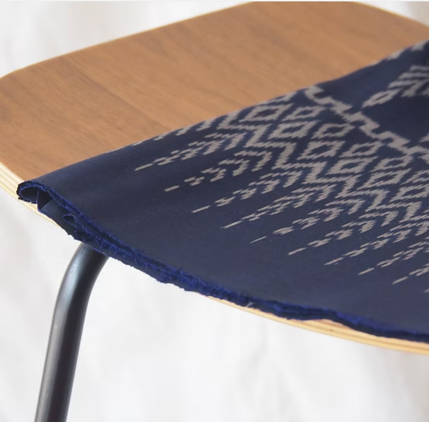 ซิ่น ผ้าไหมมัดหมี่ ไหมแท้ สีน้ำเงิน เลือกตามขนาด รหัส CISP-CT-103155