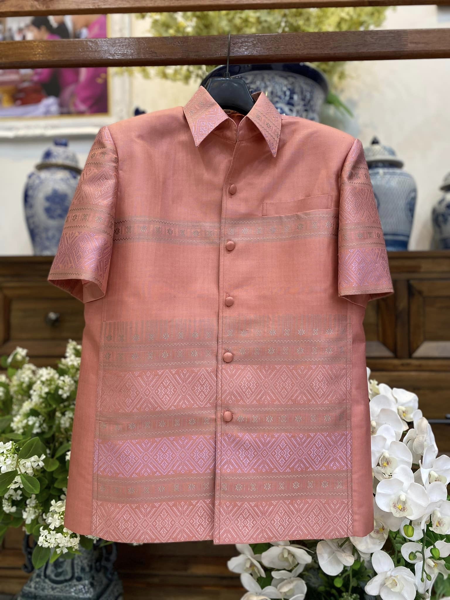 เสื้อสูทไหมแพรวา แขนสั้น สีชมพู สีโอรส เลือกไซส์ รหัส DR-BM09296611007